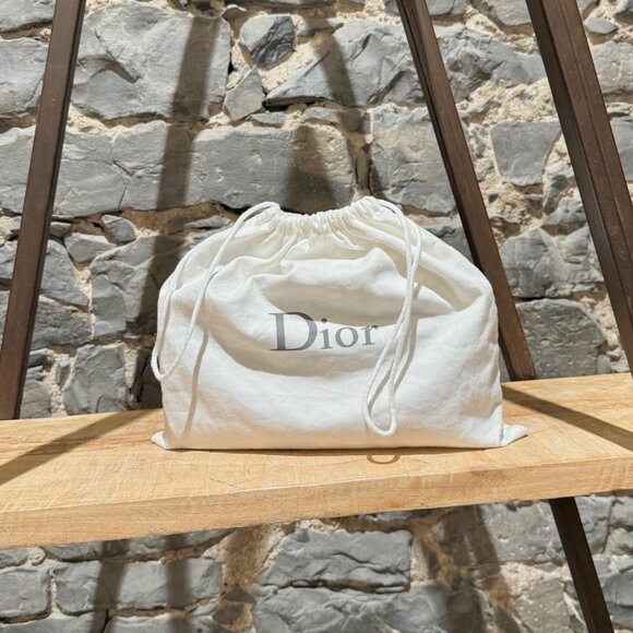 Christian Dior Pearl Grey Patent Cannage Chain Clutch - Picture 16 of 16